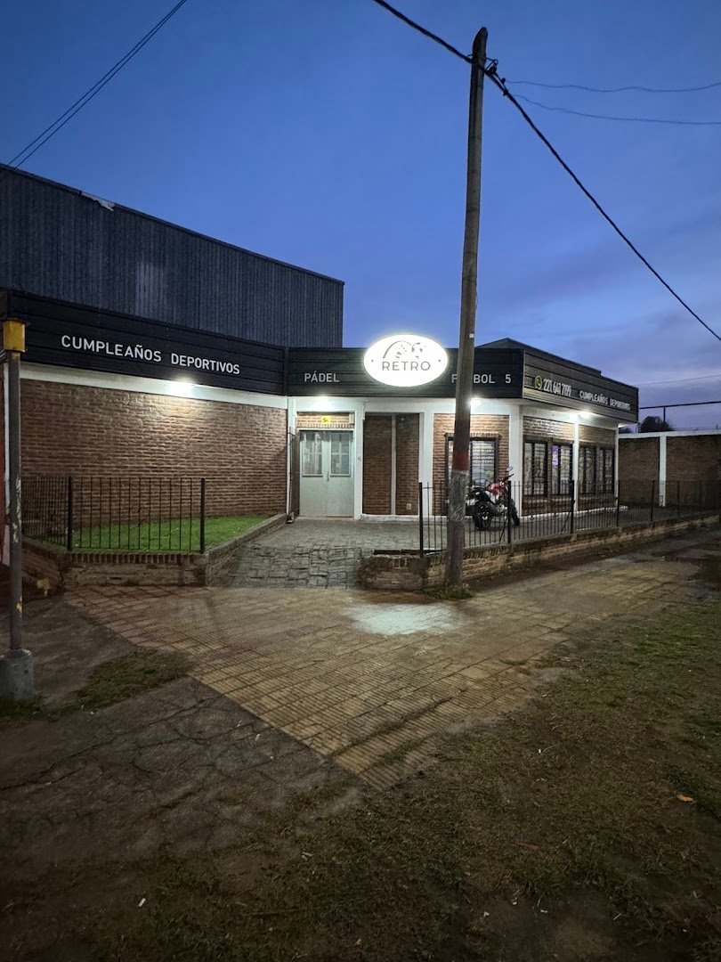 Complejo Deportivo Retro padel y futbol 5, La Plata
