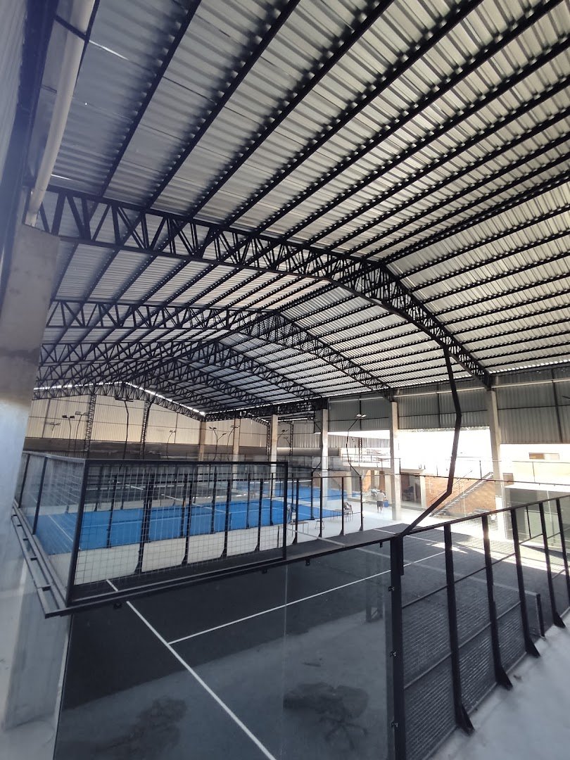 Crown Padel, Lambaré
