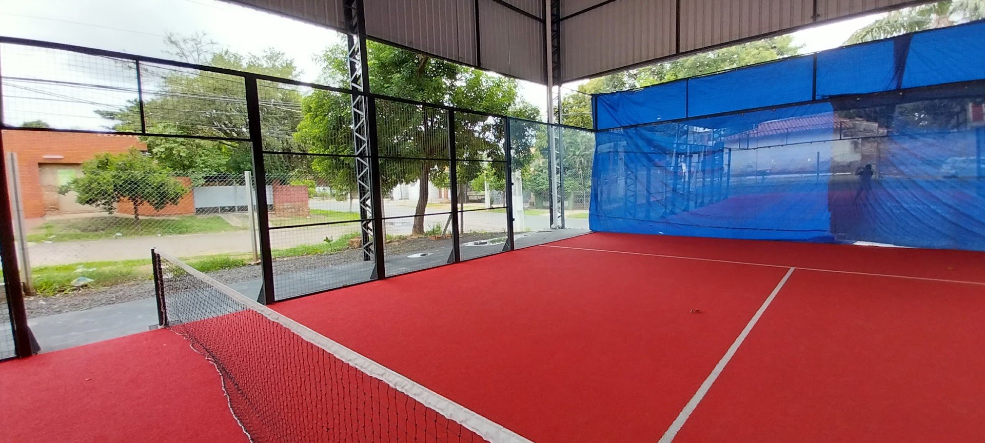 Tana Padel, Lambaré