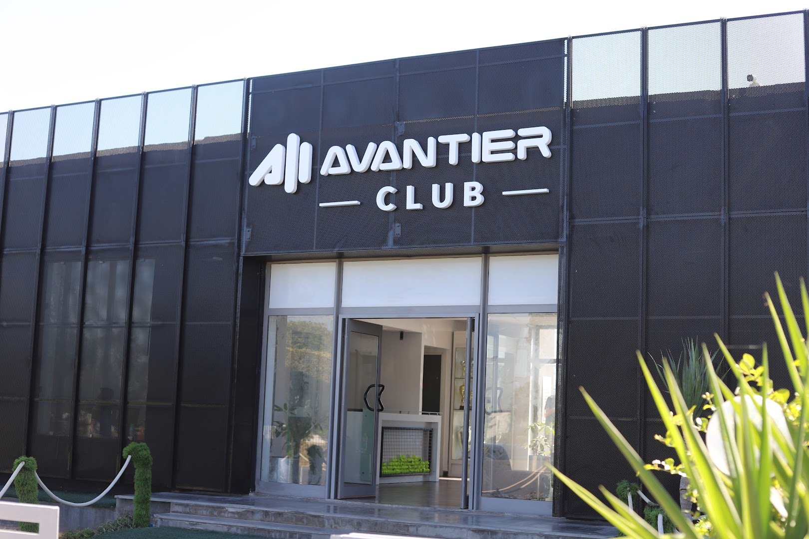 UNITED ACADEMY LAC1 (football et Padel), Tunis